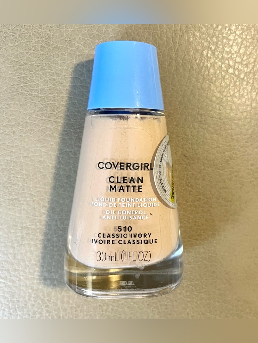 *NEW* CoverGirl Clean Matte Liquid Foundation - Classic Ivory #510 - 1 FL OZ